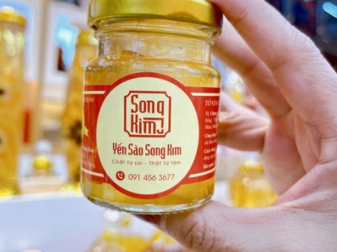 Khách Hàng Tin Dùng Yến Sào Song Kim / Quy Trình Thu Hoạch Tổ Yến Tự Nhiên