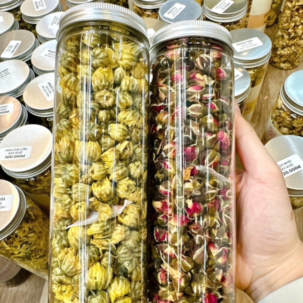 Hoa Cúc giải nhiệt, sáng mắt, đẹp da.